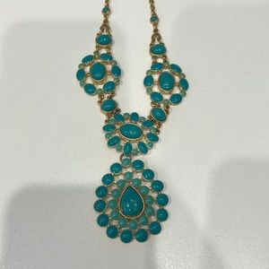 Stella & Dot gold and turquoise necklace